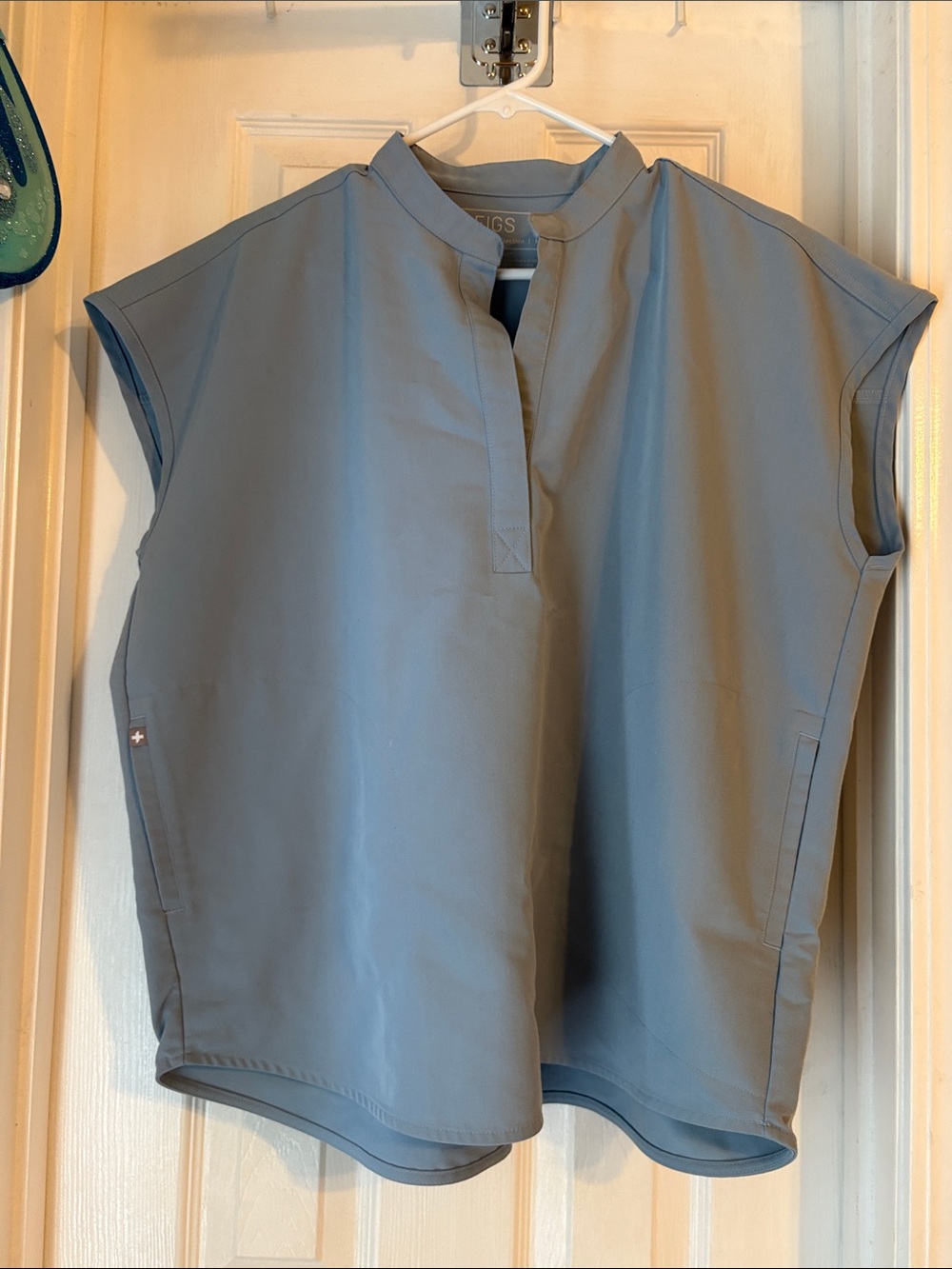 Figs Rafaela limited edition top in dusty blue size medium.